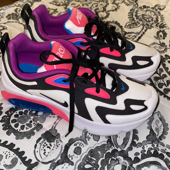 Multi colored Nikes! - Picture 2 of 5